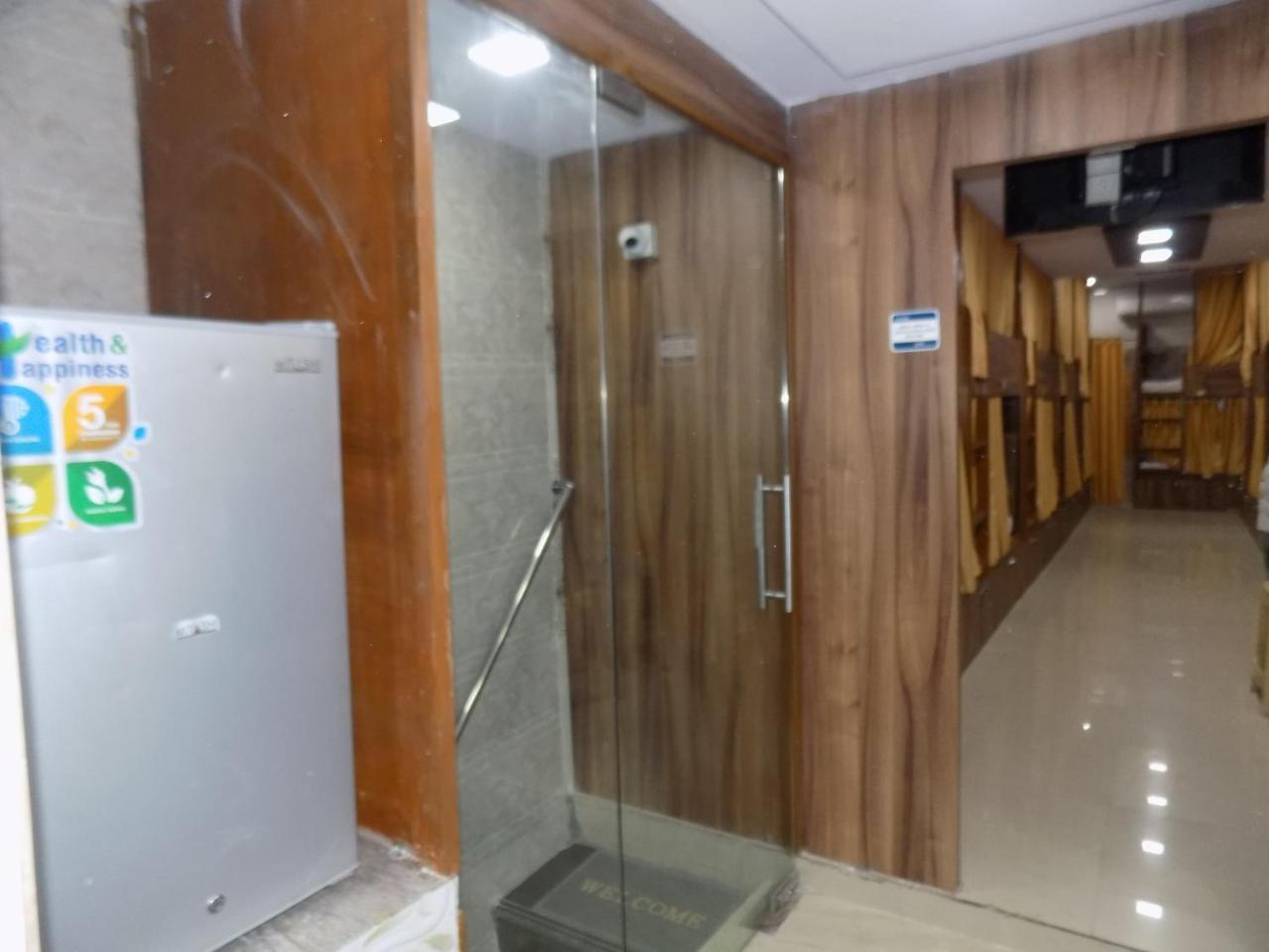 Metro Inn Dormitory Mumbai Ngoại thất bức ảnh