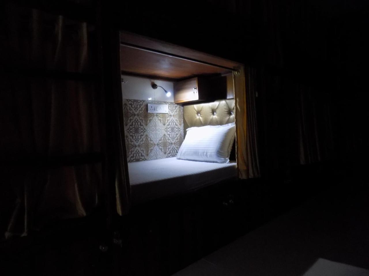 Metro Inn Dormitory Mumbai Ngoại thất bức ảnh